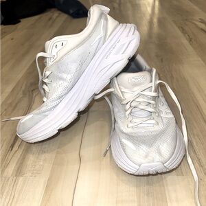 HOKA Bondi 8
